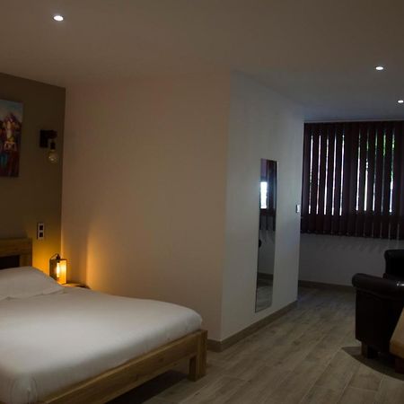 Aux Platanes Otel Poligny  Dış mekan fotoğraf